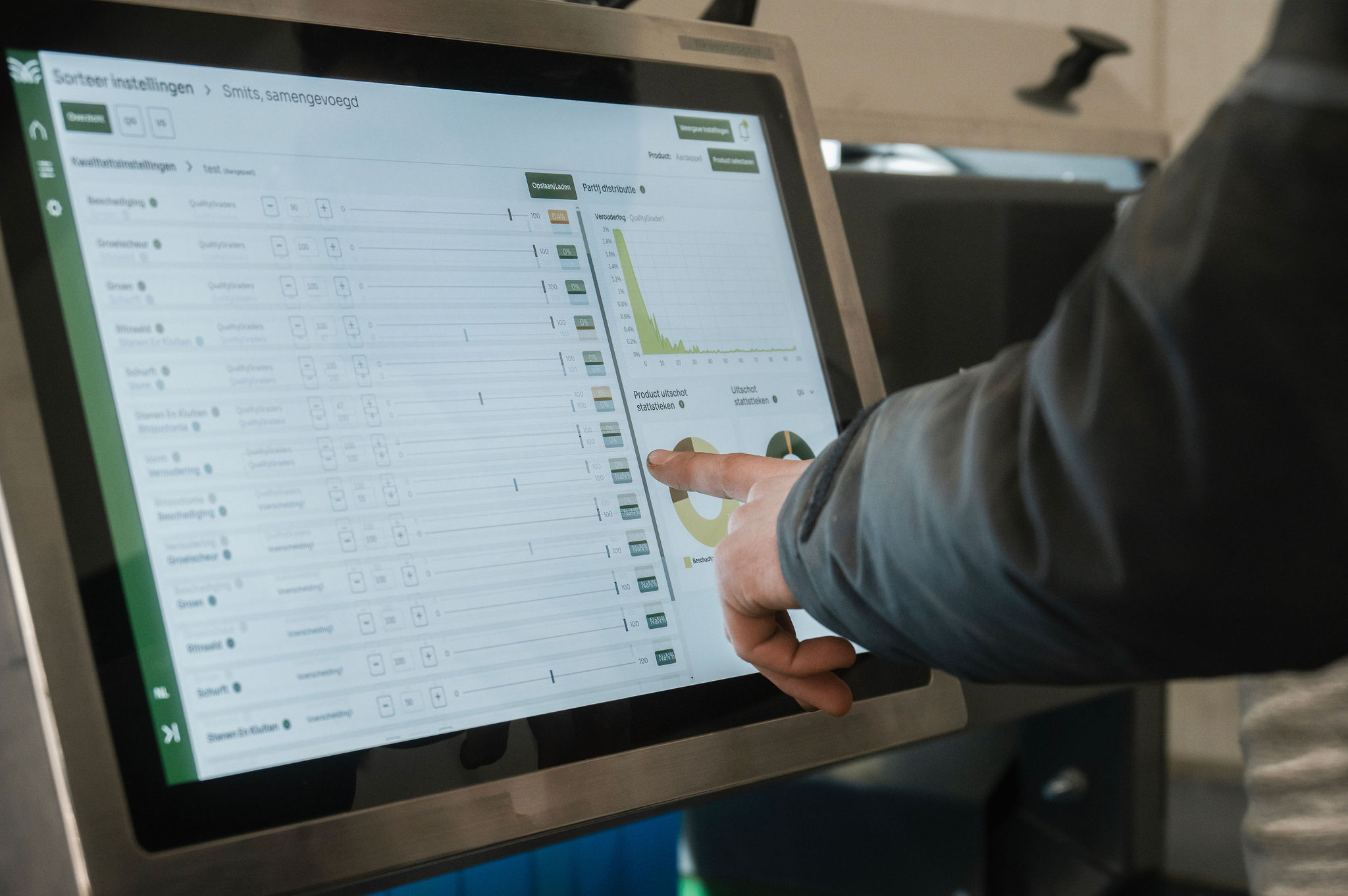 Bedienung der Sortierparameter am Touchscreen